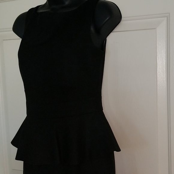 Alice + Olivia Tracey Peplum Dress - Picture 4 of 8